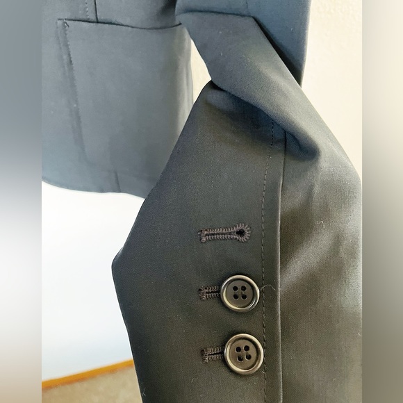 Theory Three Button Blazer Front Pockets Women’s Size 6 - Picture 3 of 9